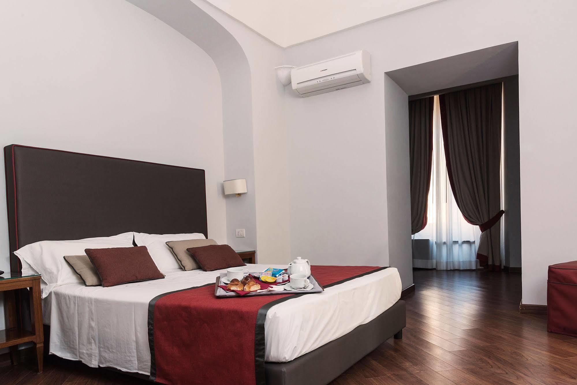 Hotel Palazzo Riario Sforza 4*