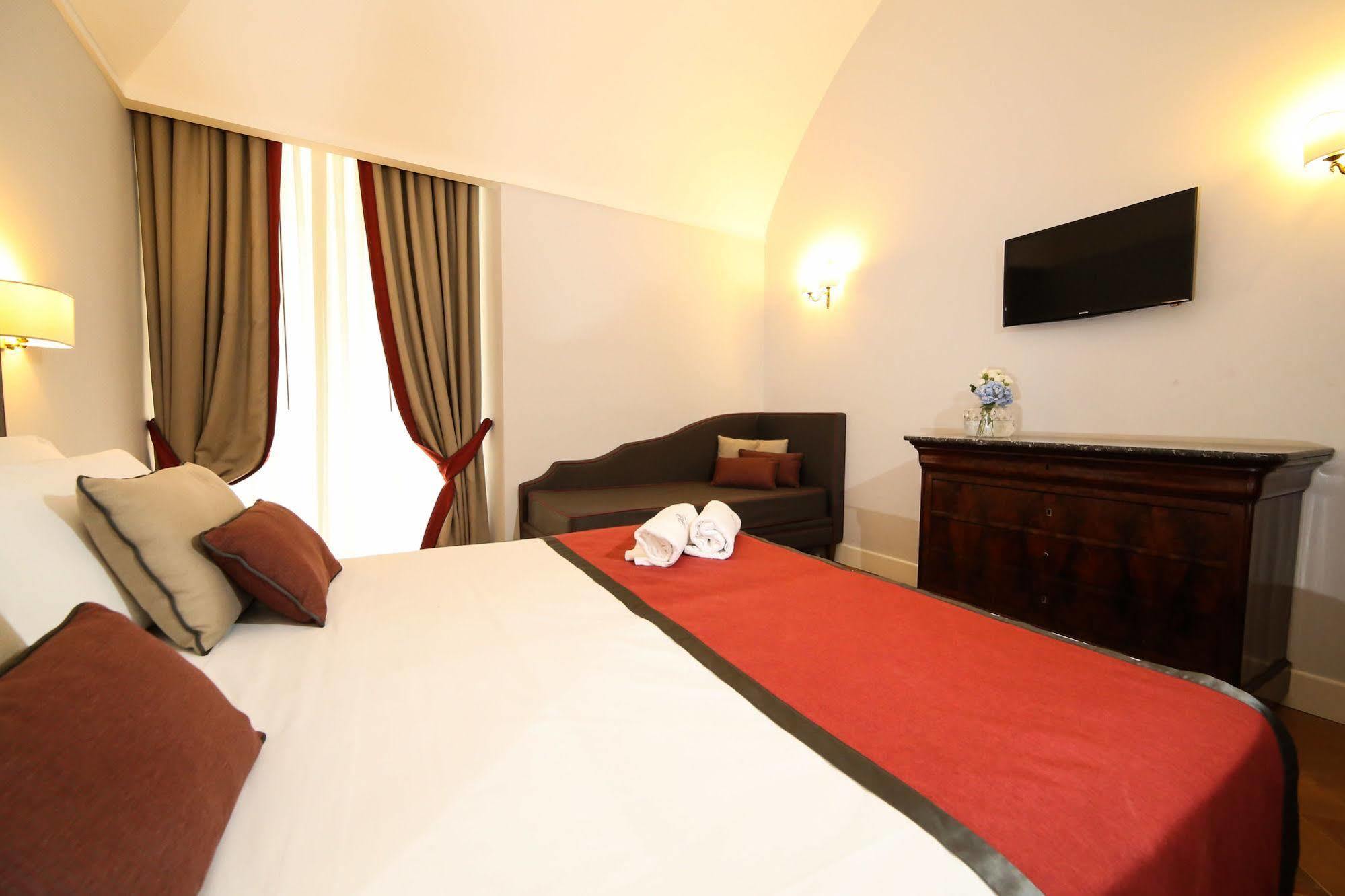 Hotel Palazzo Riario Sforza 4*