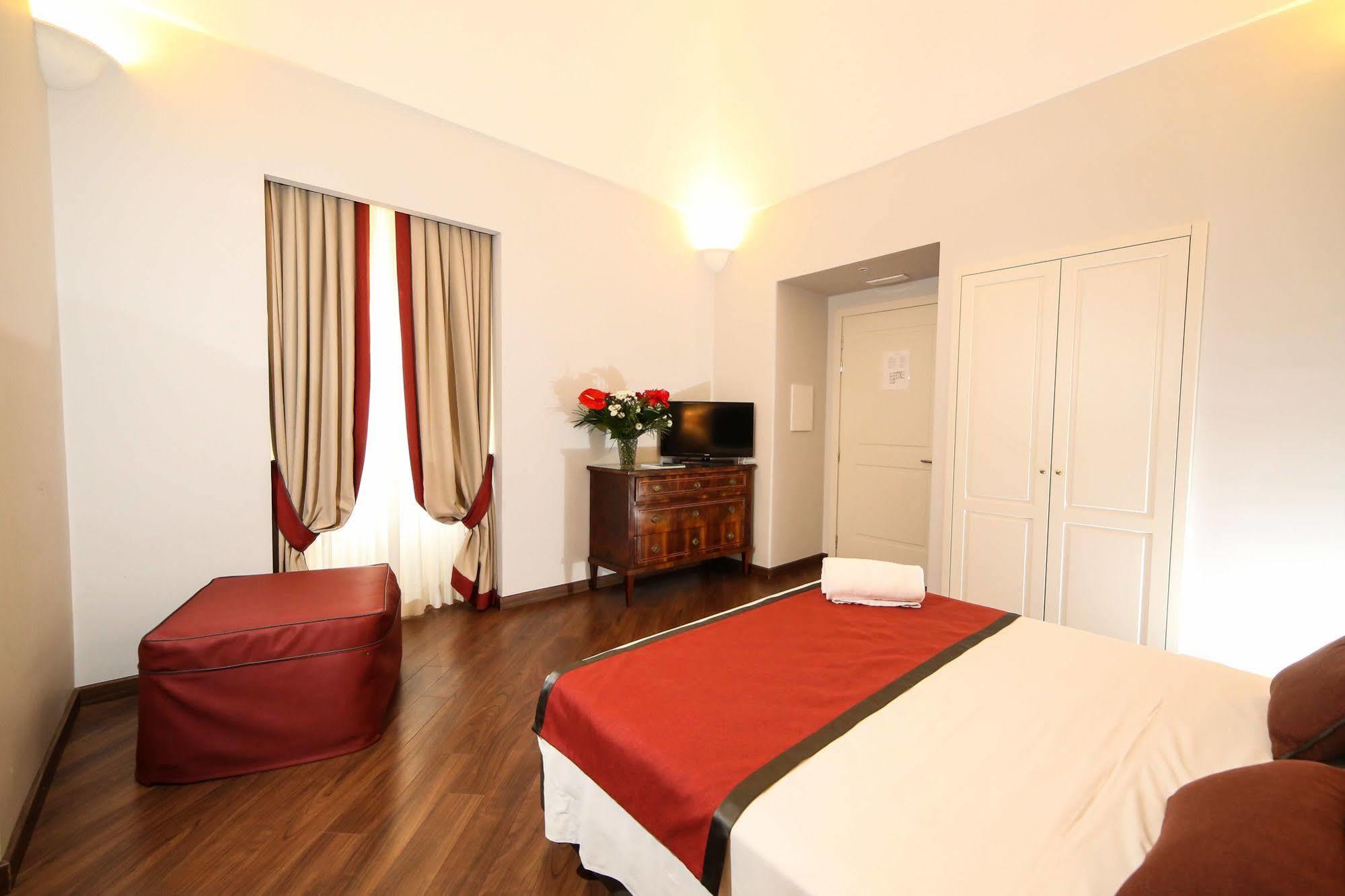 Hotel Palazzo Riario Sforza 4*